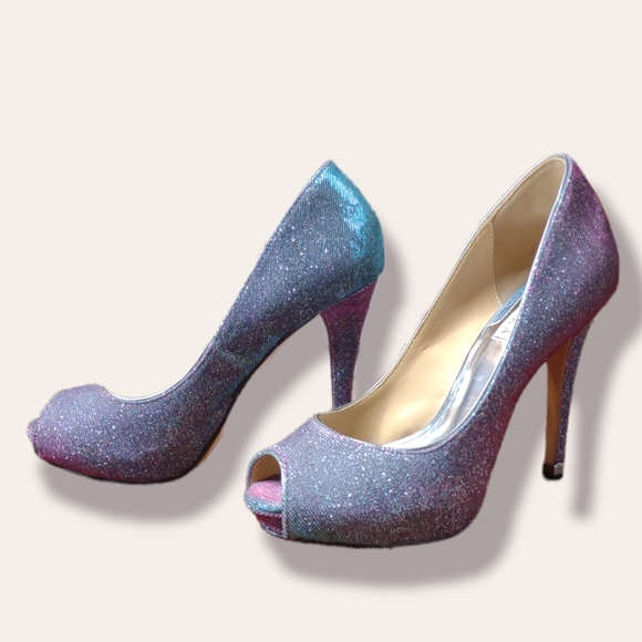Badgley Mischka Iridescent Sparkle Peep Toe Heels - Picture 3 of 9
